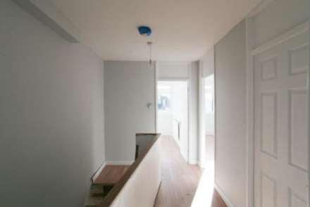 Stanswood Gardens, London, SE5, Image 9