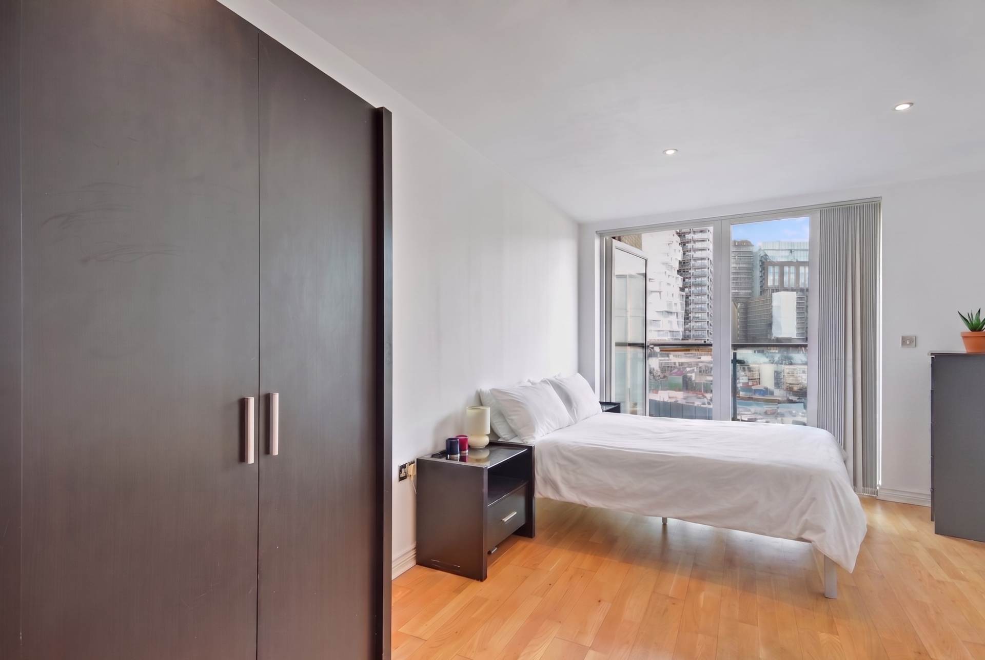 Viridian Apartments, Nine Elms, SW8, Image 2