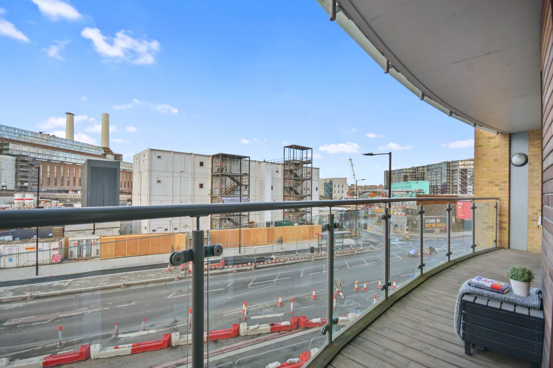 Viridian Apartments, Nine Elms, SW8, Image 6