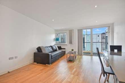 Viridian Apartments, Nine Elms, SW8, Image 8
