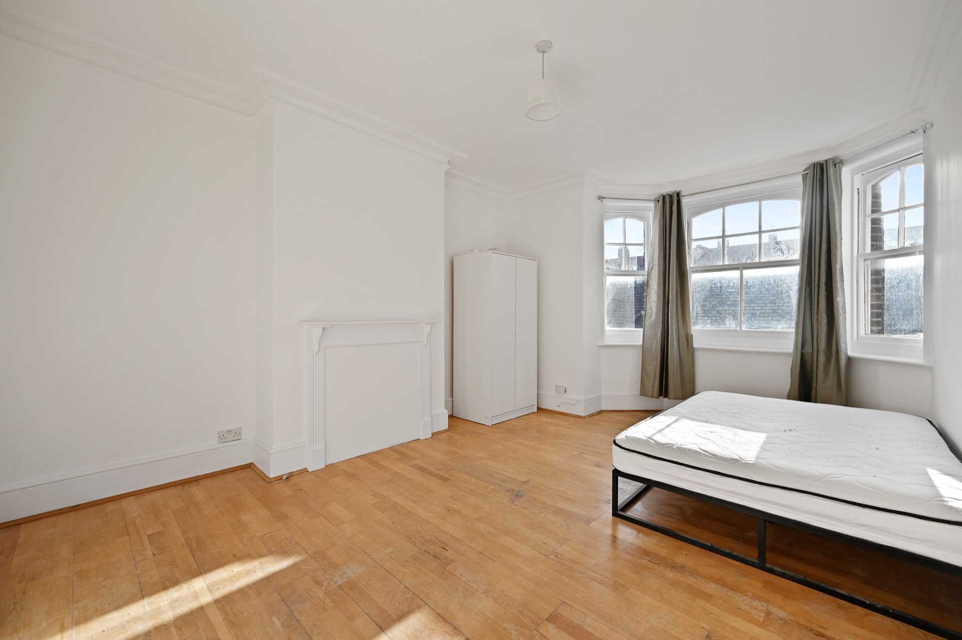 8 Royal London Building, London, SE15, Image 2
