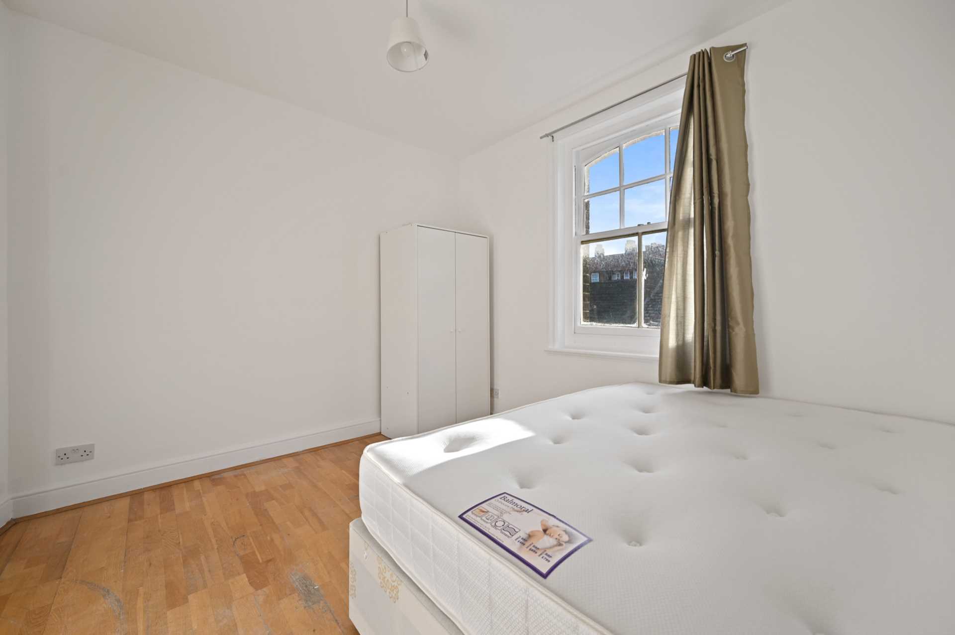 8 Royal London Building, London, SE15, Image 4