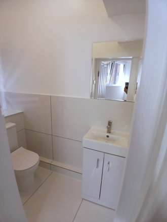 9 Royal London Building, London, SE15, Image 10