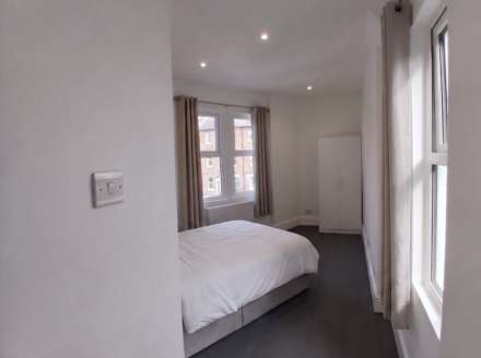9 Royal London Building, London, SE15, Image 5