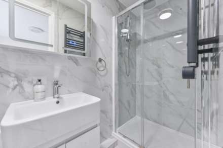 Belgrave Court, Ascalon Street SW8, Image 11