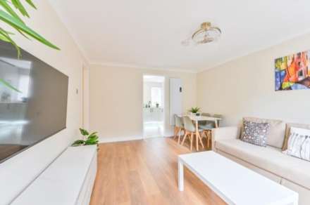 Belgrave Court, Ascalon Street SW8, Image 4