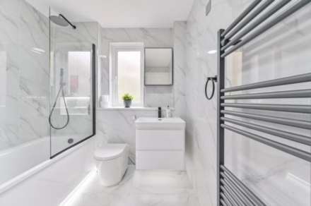 Belgrave Court, Ascalon Street SW8, Image 8