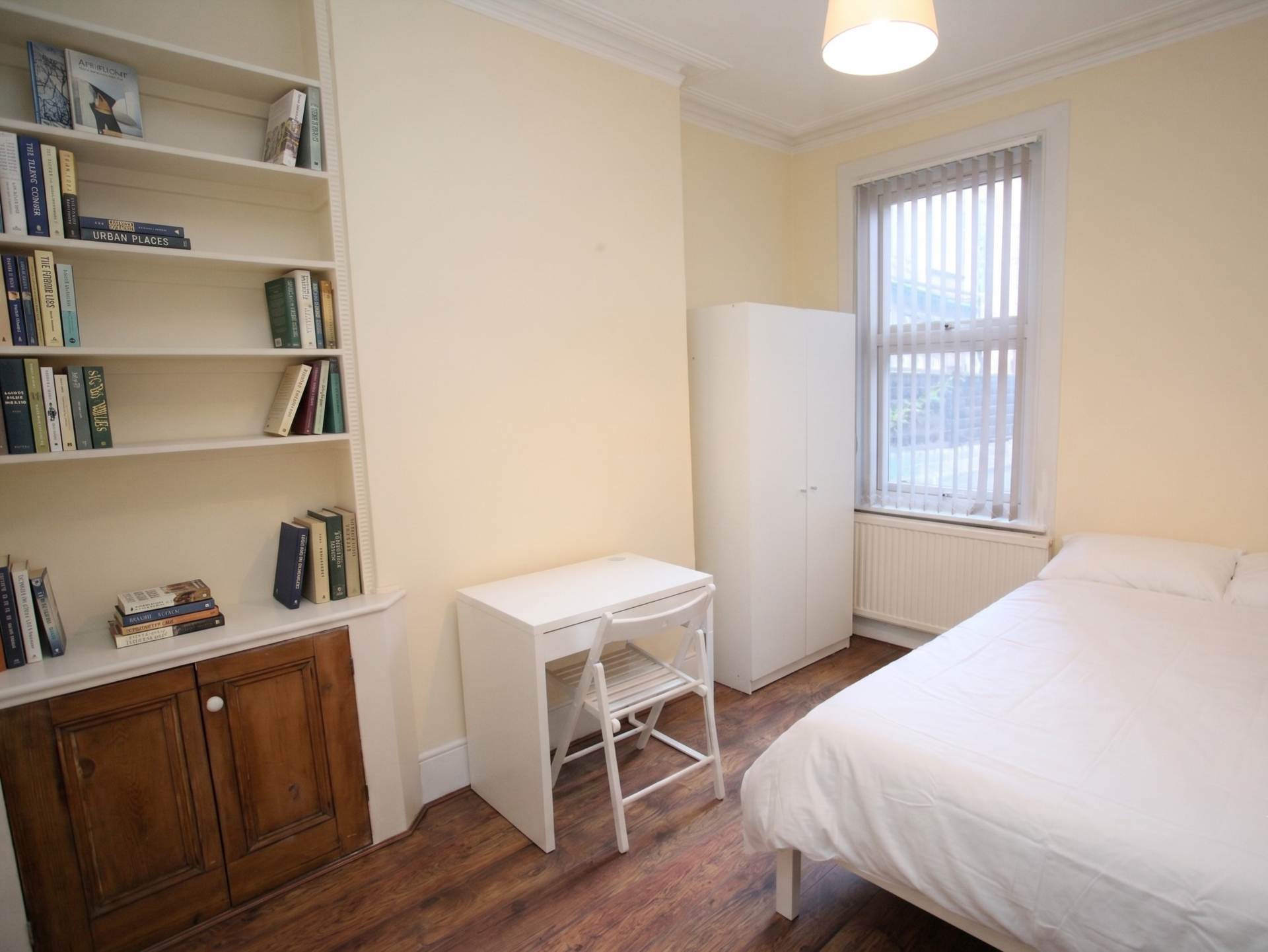 Mossford Street, E3, Image 2