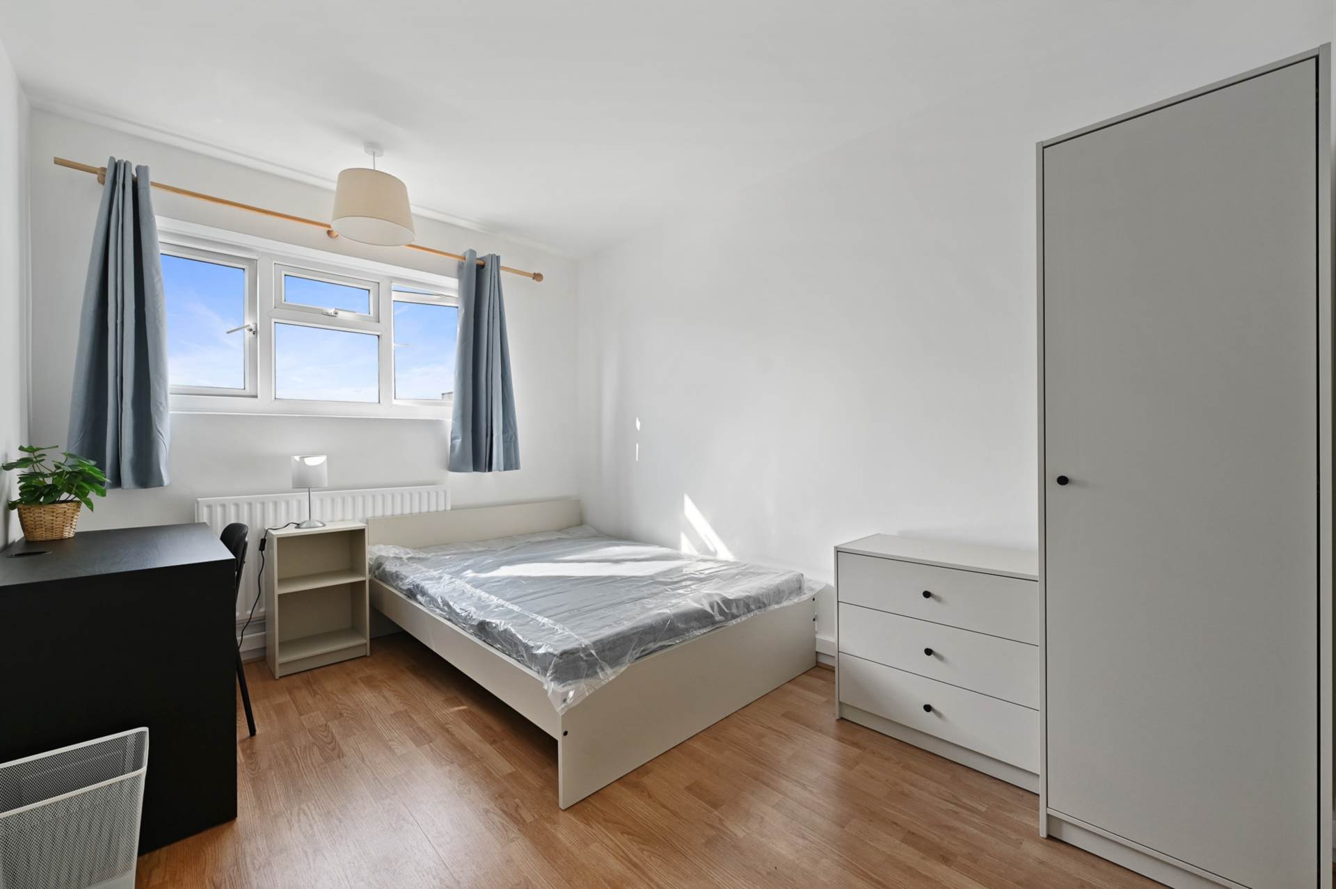 Holmes Court, Paradise Road, London SW4 6QJ, Image 4