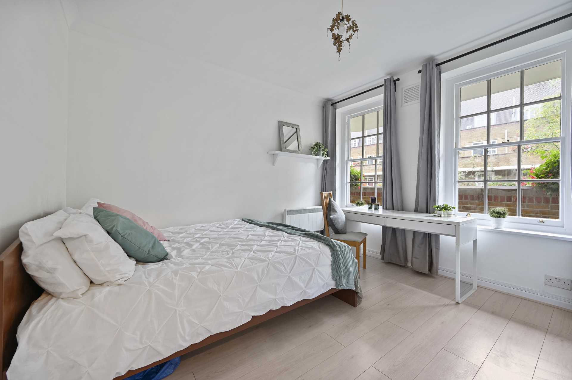 Vicarage Crescent, Battersea, SW11, Image 3