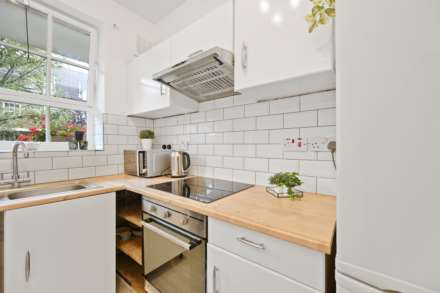 Vicarage Crescent, Battersea, SW11, Image 2