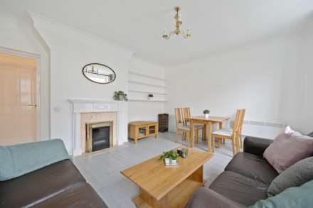 Vicarage Crescent, Battersea, SW11, Image 6