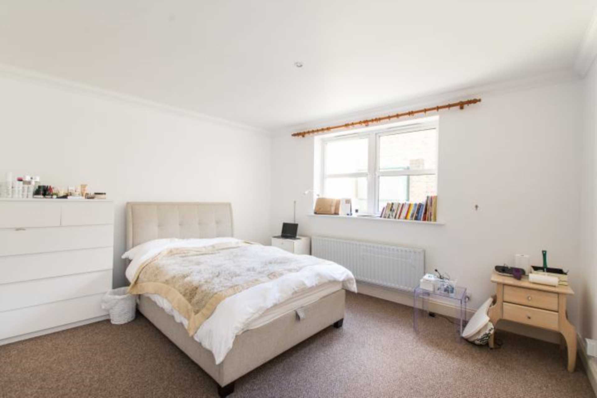 Imperial Court, Kennington, Image 5
