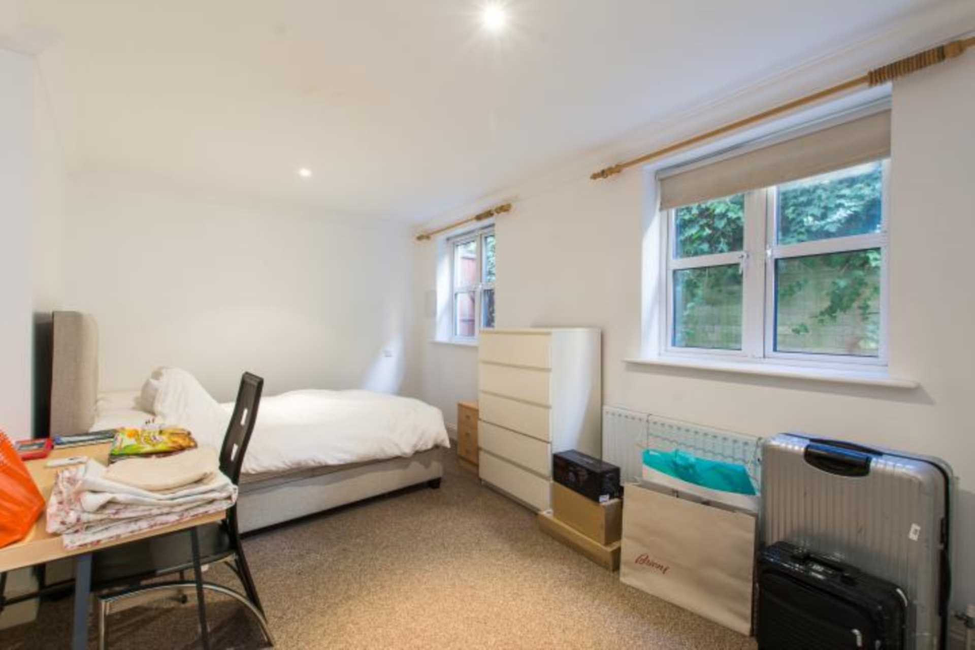 Imperial Court, Kennington, Image 7