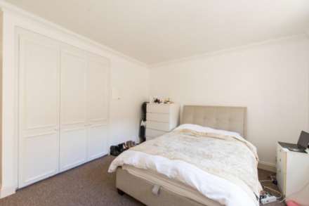 Imperial Court, Kennington, Image 6