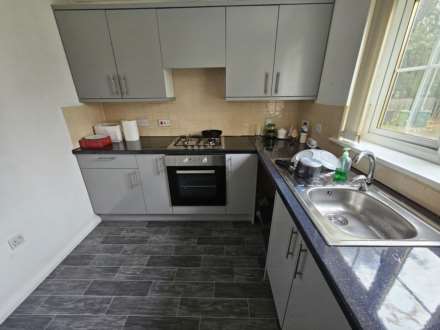 Wormalds View, Dewsbury, Image 3