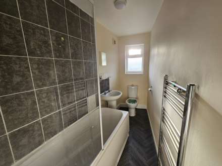 Brewery Lane, Dewsbury, Image 6