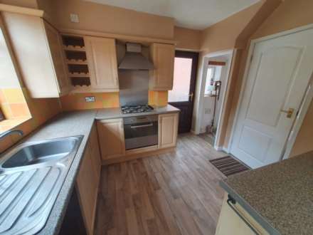 Wayne Close, Batley, Image 3