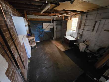 Woodlands Lane, Dewsbury, Image 9