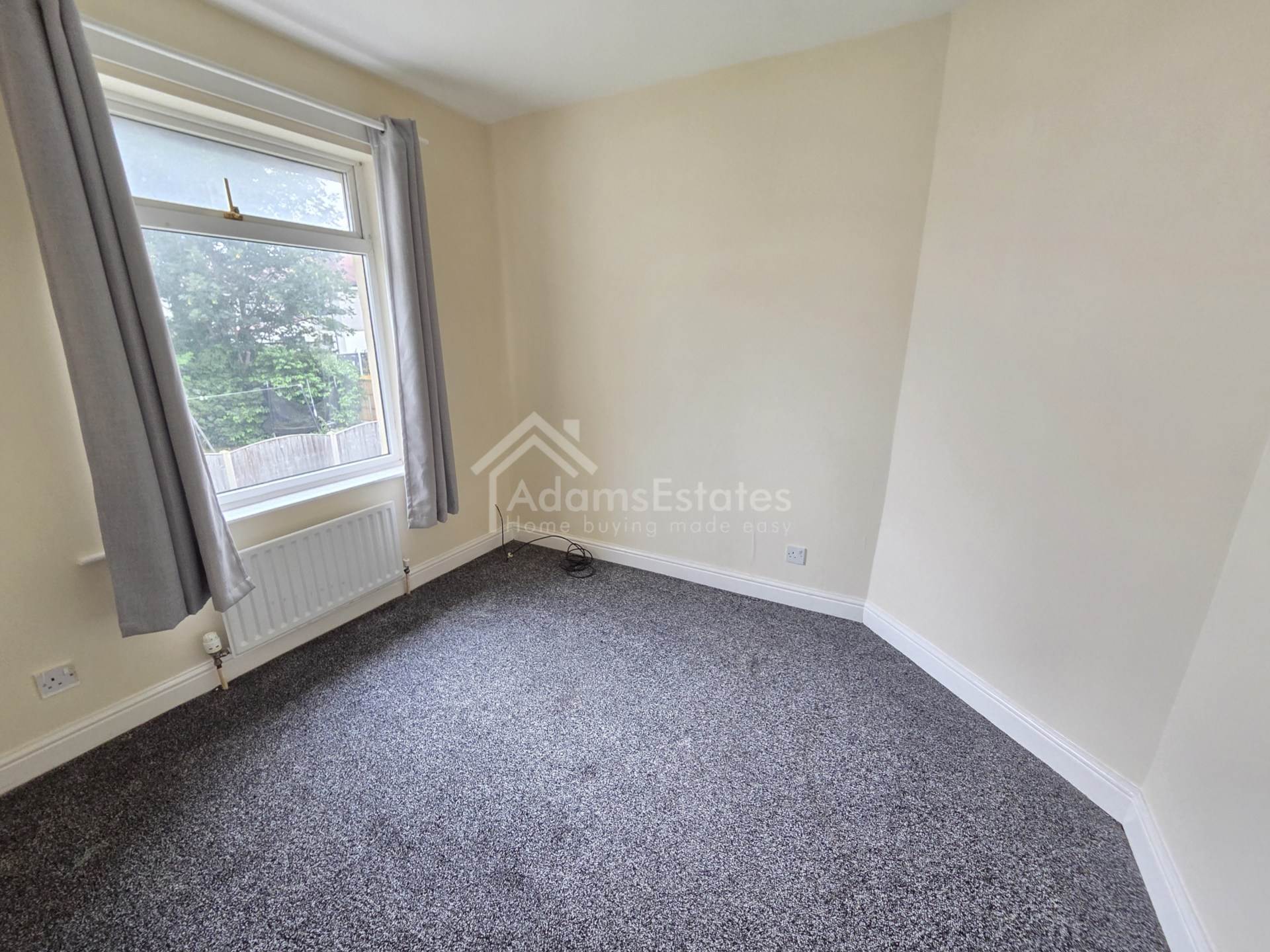 Wakefield Crescent, Earlsheaton, Image 4