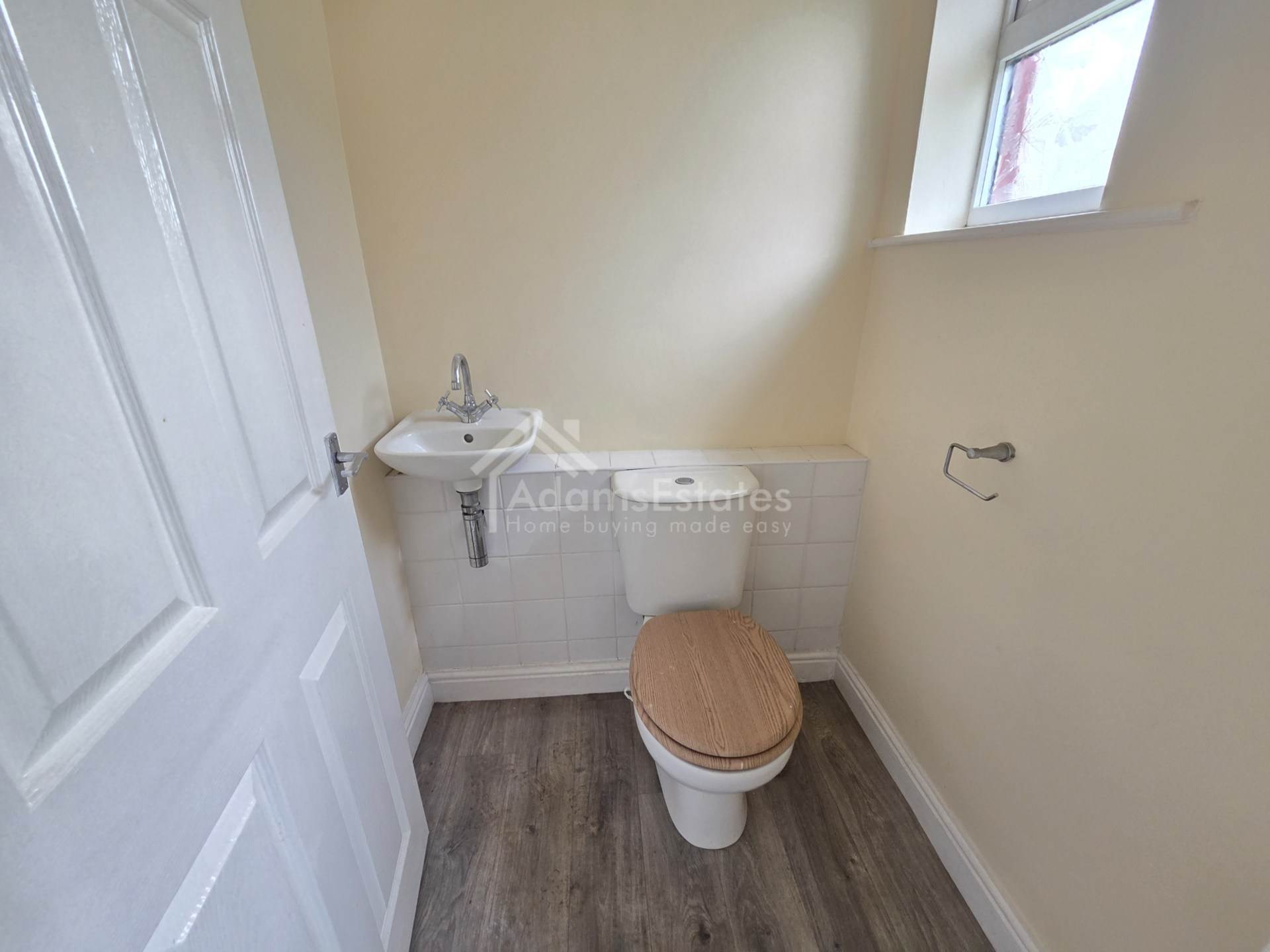 Wakefield Crescent, Earlsheaton, Image 7