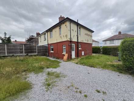Wakefield Crescent, Earlsheaton, Image 10