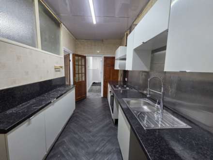 South Street, Dewsbury, Image 2