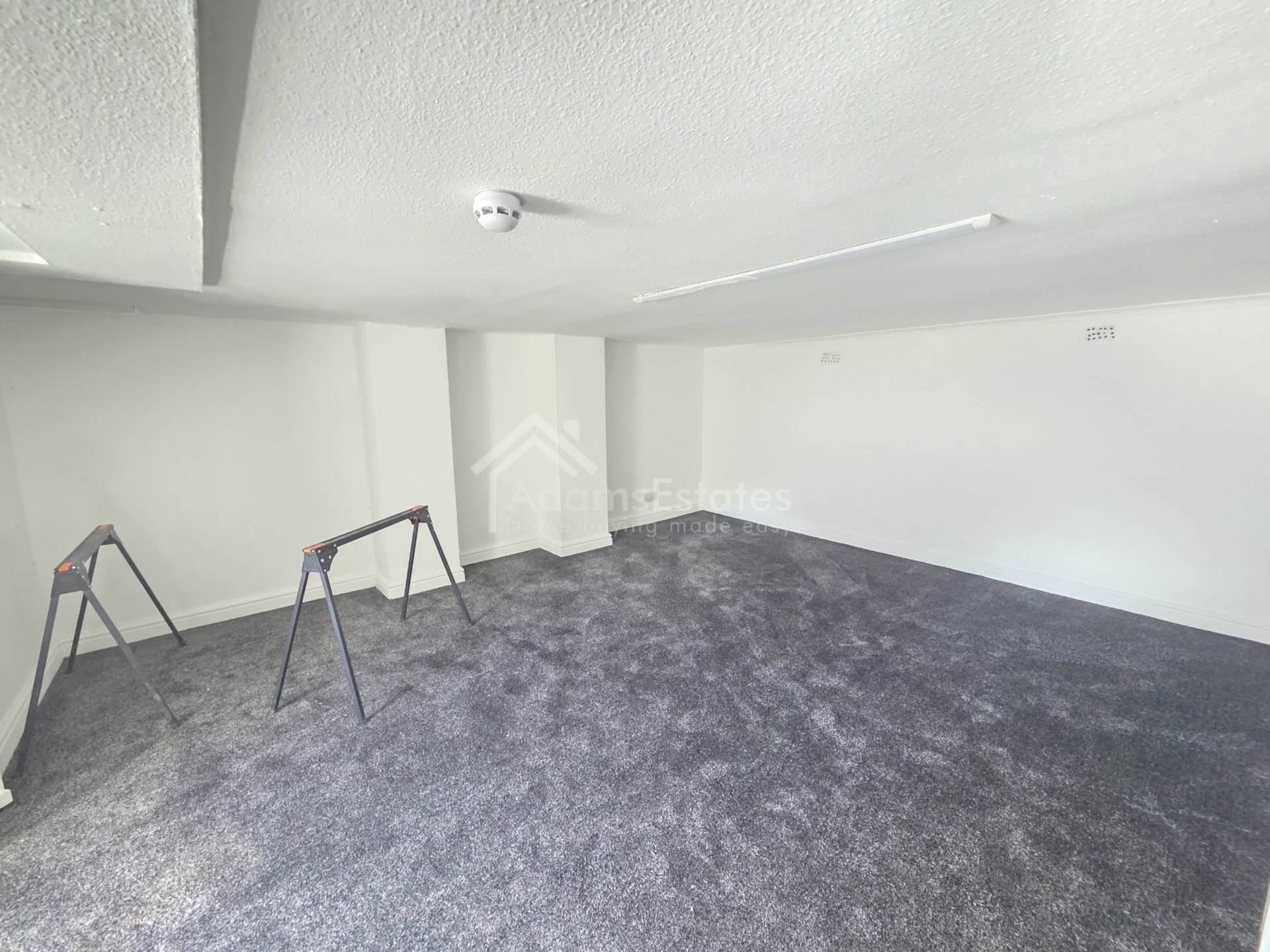 Hill Crest Road, Dewsbury, Image 9