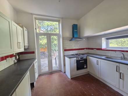 Hill Crest Road, Dewsbury, Image 5