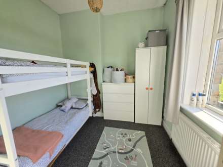 Chestnut Terrace, Dewsbury, Image 8