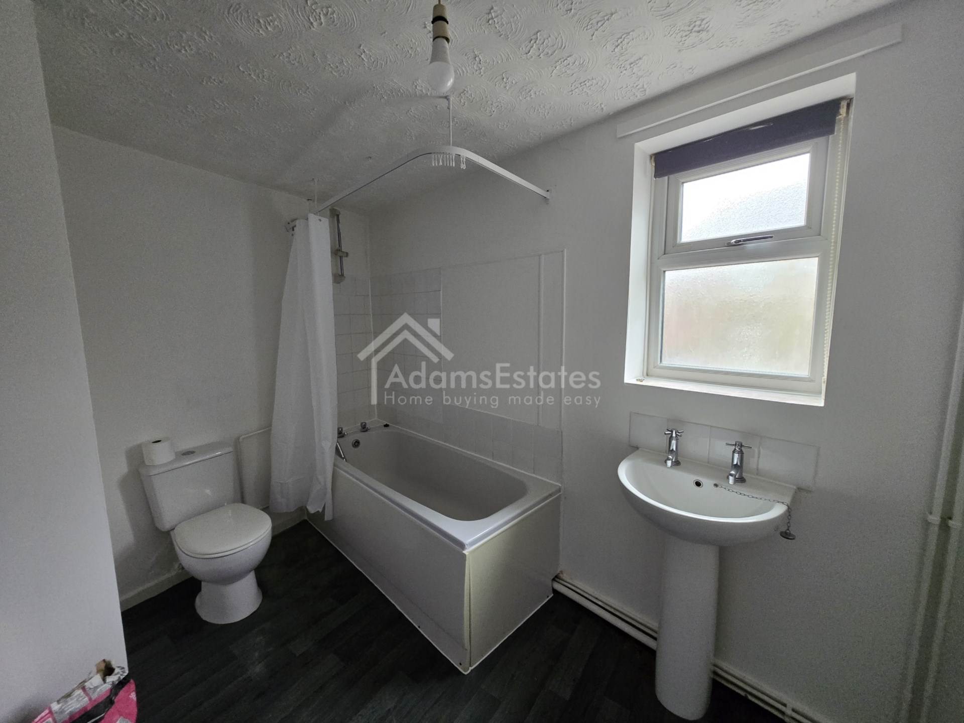 Lees Hall Road, Dewsbury, Image 5
