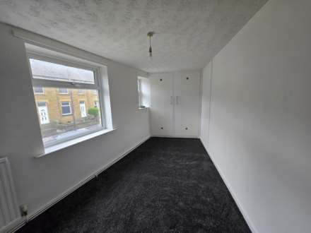 Lees Hall Road, Dewsbury, Image 2
