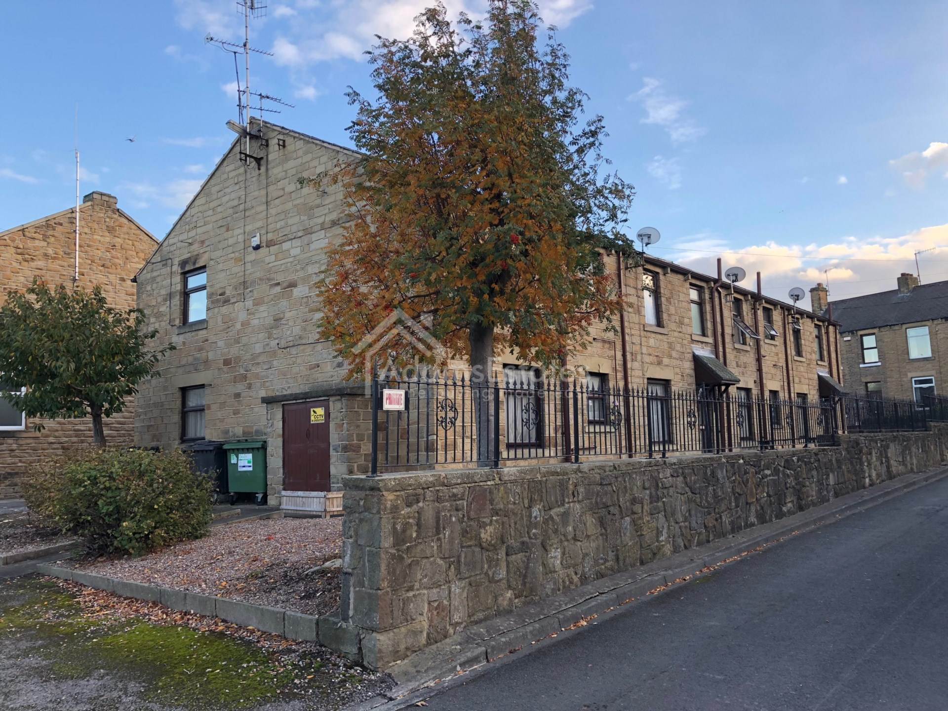 Lees Hall Road, Dewsbury, Image 1