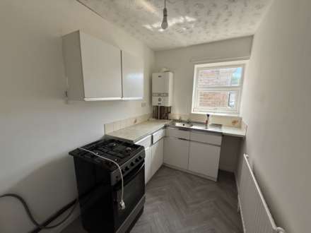 Lees Hall Road, Dewsbury, Image 1