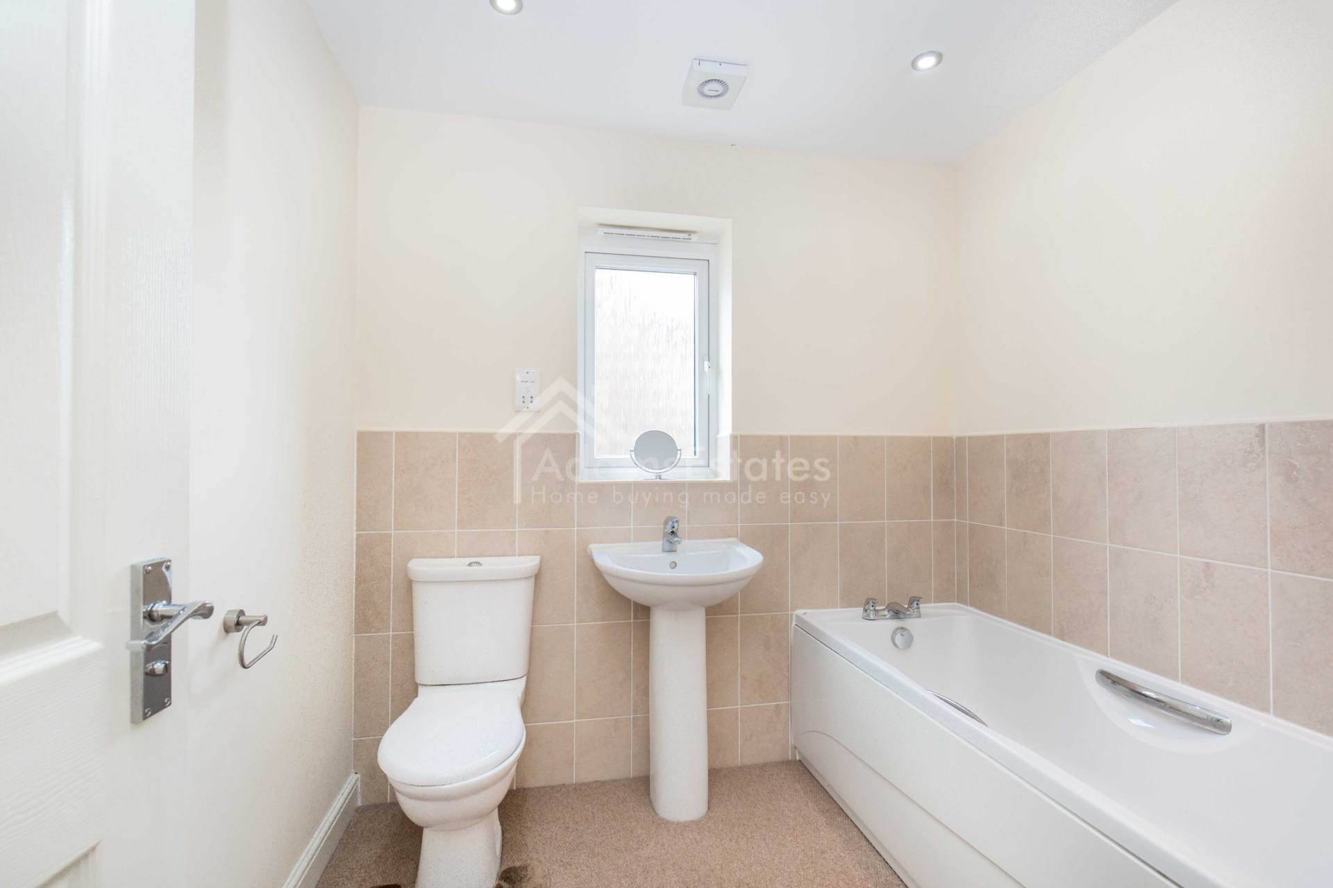 Highfield Court, Batley, Image 9