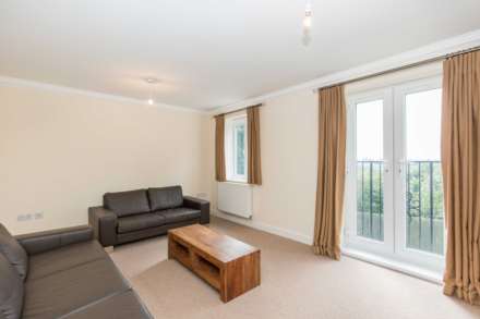 Highfield Court, Batley, Image 5
