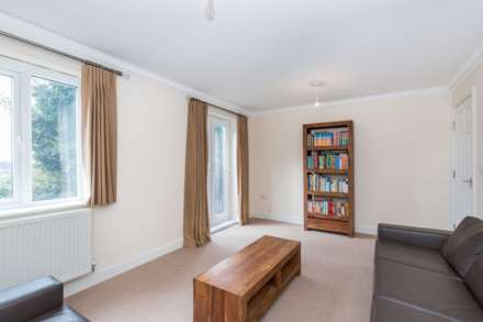 Highfield Court, Batley, Image 6