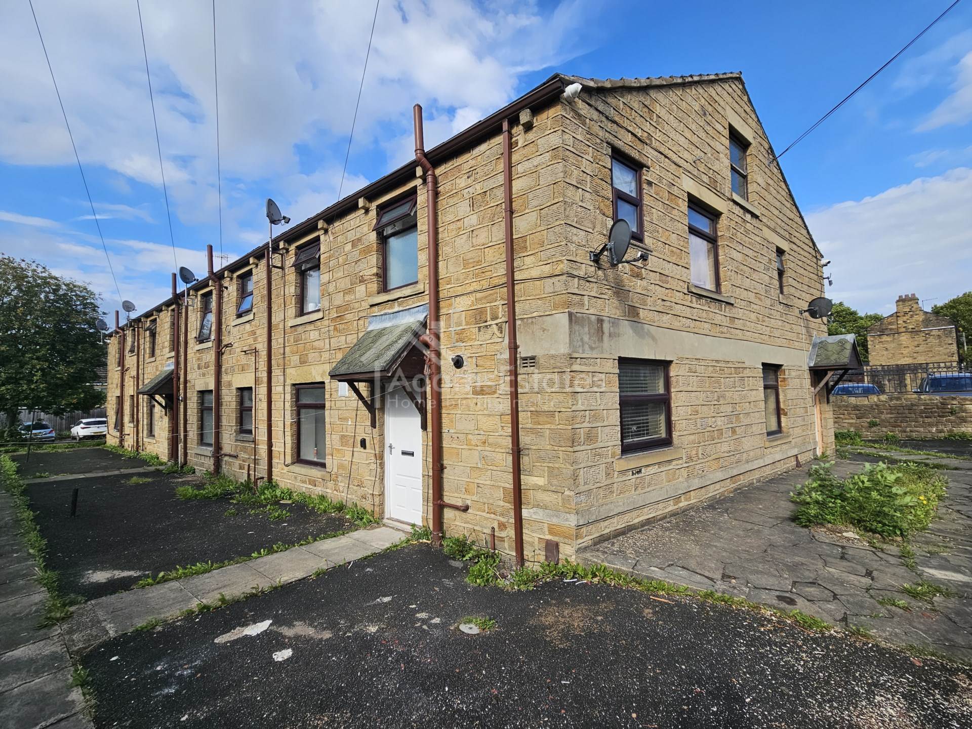 Lees Hall Road, Dewsbury, Image 1