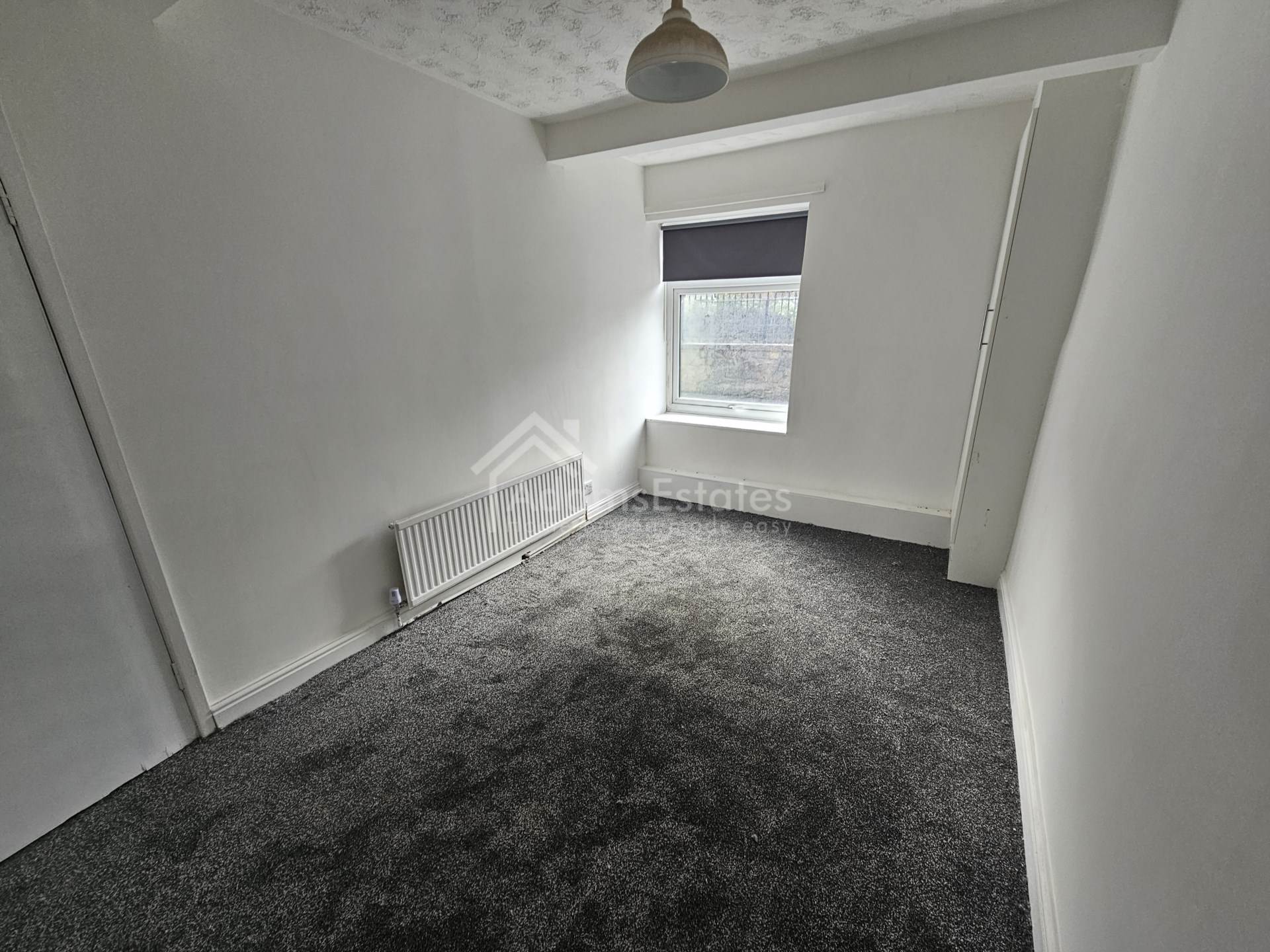 Lees Hall Road, Dewsbury, Image 3