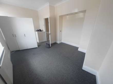 Lees Hall Road, Dewsbury, Image 2