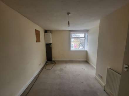 Halifax Road, Dewsbury, Image 3