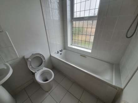 Walker Street, Thornhill, Image 6