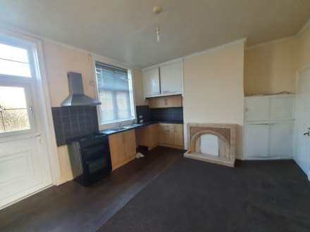 Lees Hall Road, Dewsbury, Image 5