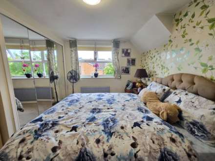 Moorpark Lane, Dewsbury, Image 13