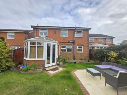 Moorpark Lane, Dewsbury, Image 16