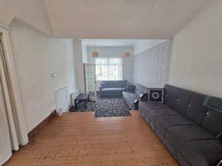 Lees Hall Road, Dewsbury, Image 2