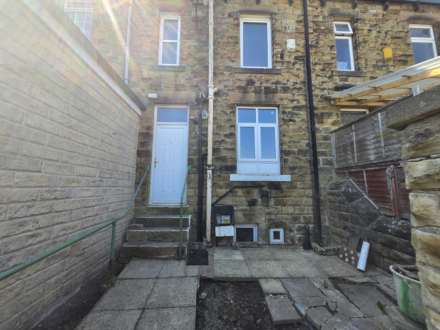 Slaithwaite Road, Dewsbury, Image 10