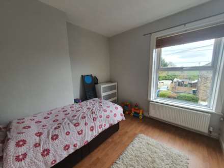 Lees Hall Road, Thornhill Lees, Image 7