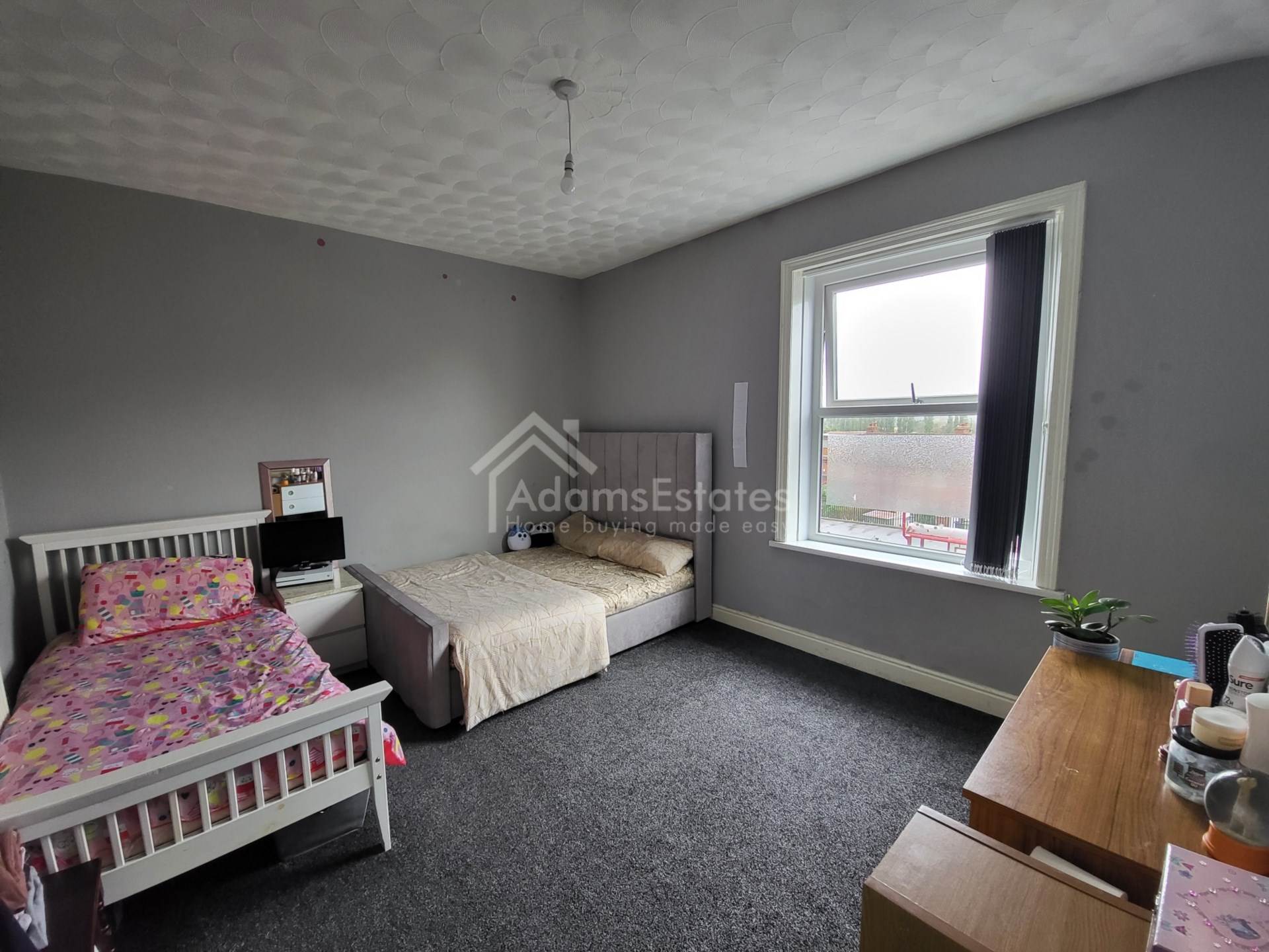 Lees Hall Road, Dewsbury, Image 4