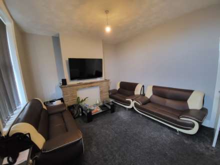 Lees Hall Road, Dewsbury, Image 2